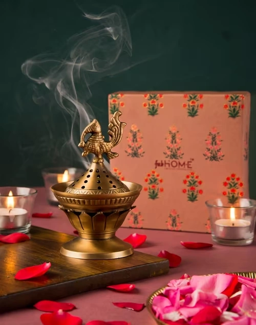 Gold Mehnoor Metal Peacock Fumer Gift Set