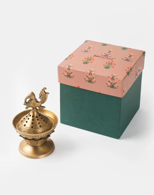 Gold Mehnoor Metal Peacock Fumer Gift Set