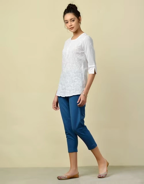 Blue Cotton Slim Fit Casual Cropped Pant