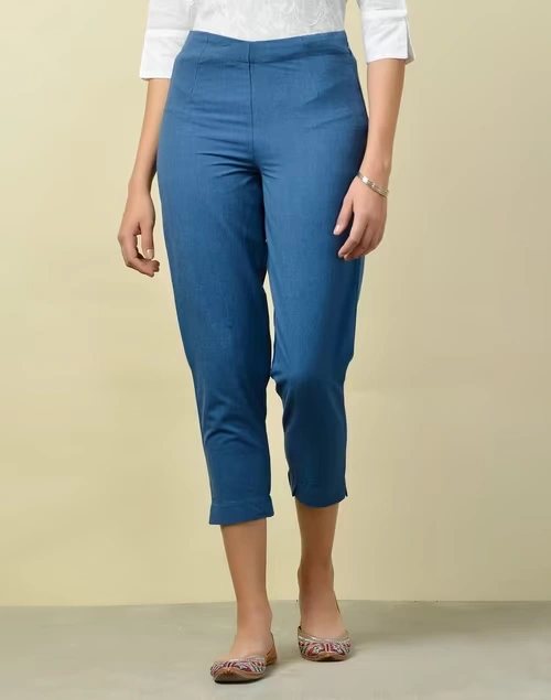 Blue Cotton Slim Fit Casual Cropped Pant