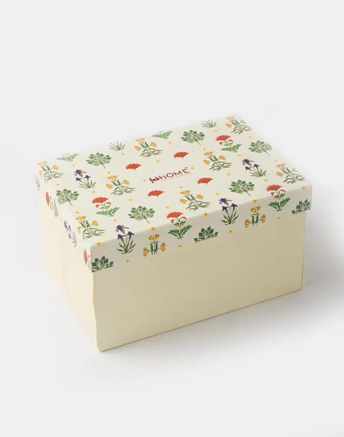 Yellow Dhaani Glass Etched T-Lite Holder Gift Set With 2 Pillar Candles