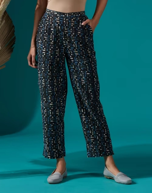 Blue Cotton Linen Dabu Printed Casual Tapered Pant