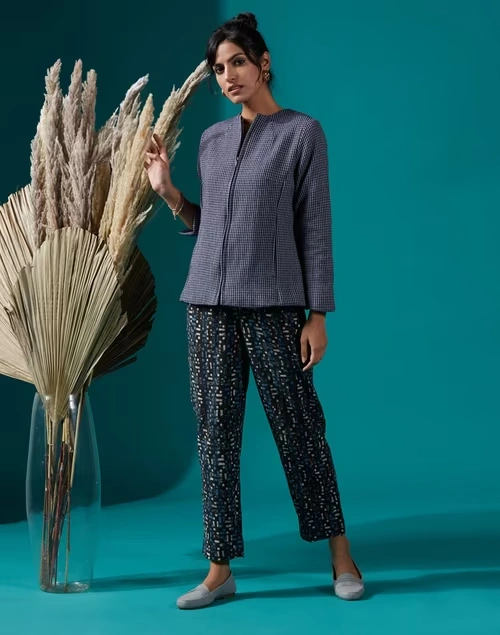 Blue Cotton Linen Dabu Printed Casual Tapered Pant