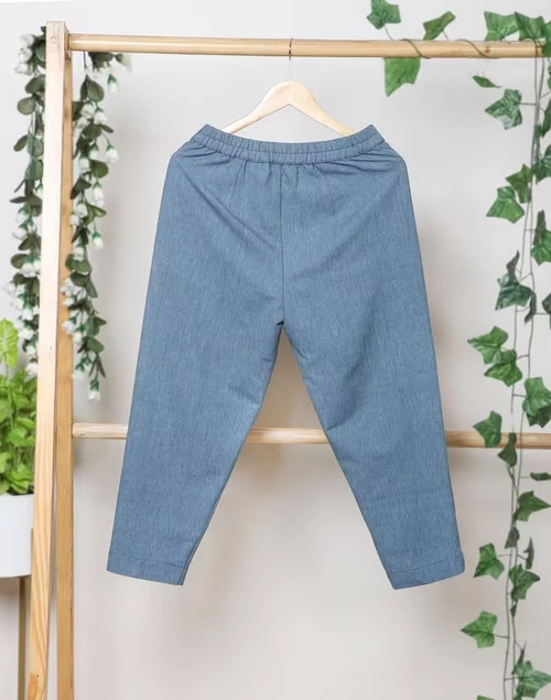 Blue Cotton Slim Fit Casual Cropped Pant