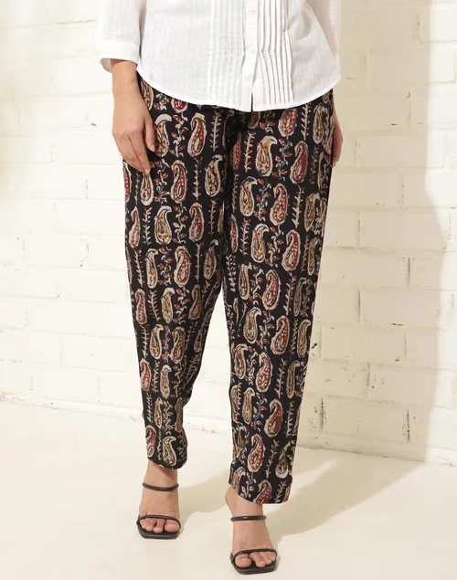 Black Viscose Kalamkari Printed Casual Tapered Pant 4 Black Viscose Kalamkari Printed Casual Tapered Pant