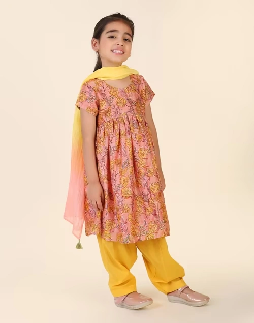 Pink Cotton Silk Hand Block Printed 3Pc Salwar Set 4 Pink Cotton Silk Hand Block Printed 3Pc Salwar Set