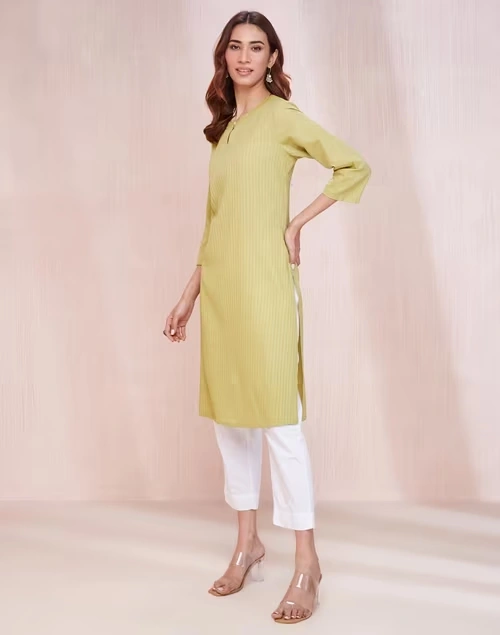 Green Cotton Slim Fit Knee Length Kurta