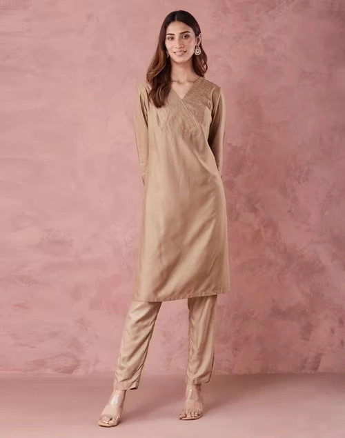 Beige Viscose Silk Embroidered Knee Length Kurta