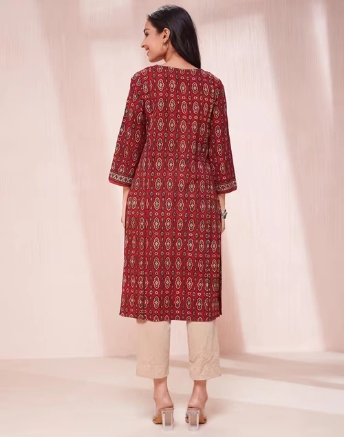 Maroon Cotton Ajrakh Printed Knee Length Kurta 4 Maroon Cotton Ajrakh Printed Knee Length Kurta