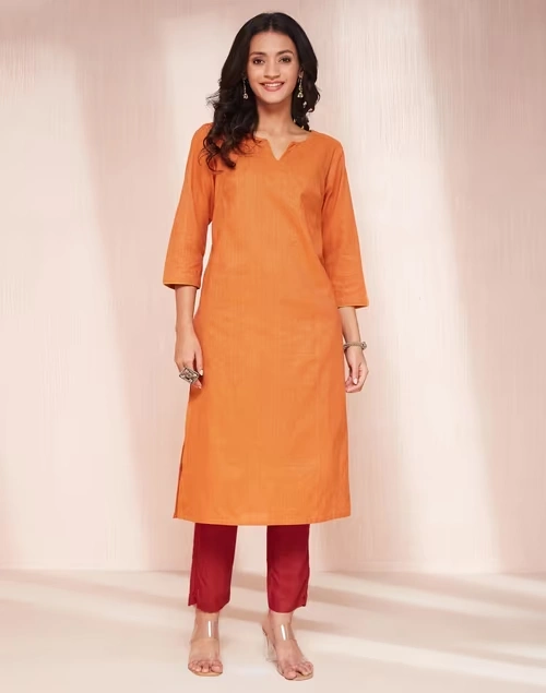 Avni Orange Cotton Blend Regular Fit Kurta & Dupatta Set 3 Avni Orange Cotton Blend Regular Fit Kurta & Dupatta Set