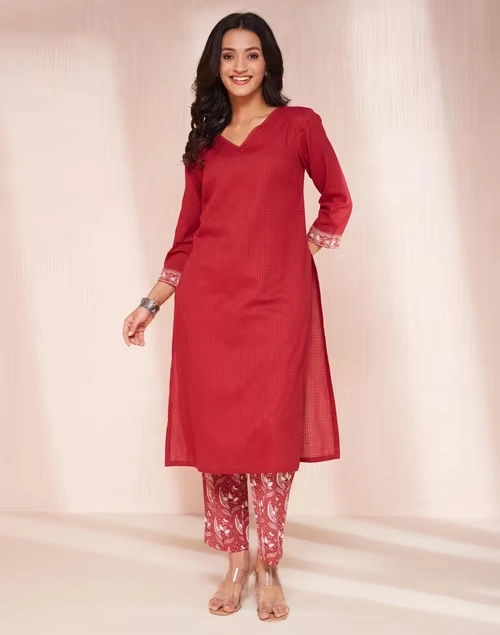 Avni Maroon Cotton Regular Fit Kurta & Pant Set