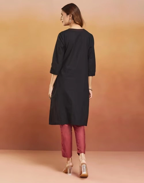 Avni Black Cotton Slim Fit Kurta & Dupatta Set 3 Avni Black Cotton Slim Fit Kurta & Dupatta Set