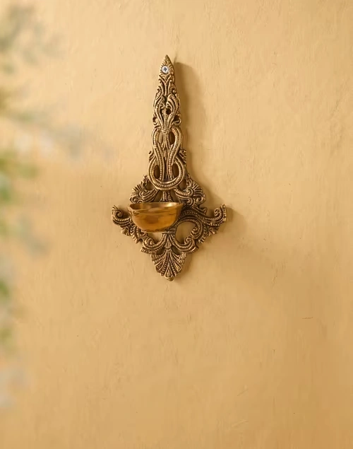 Brass Antiqued Mehnoor Oil Lamp