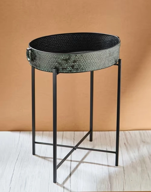 Black Metal Antiqued Utkarsh Floor Planter