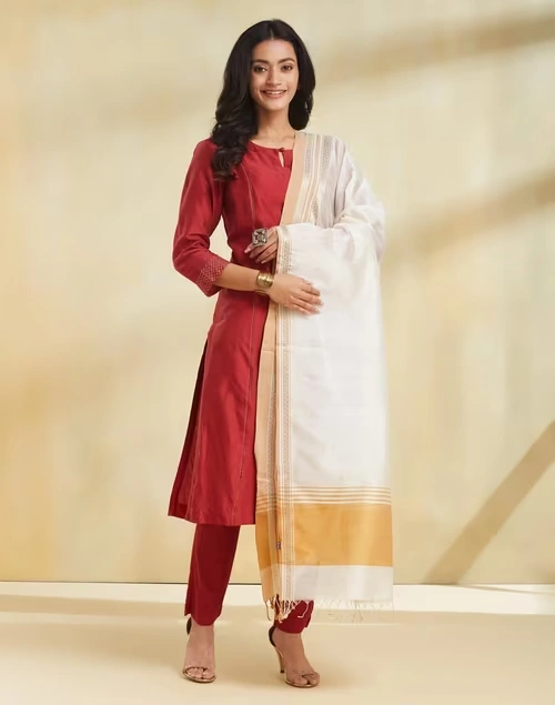 Natural Cotton Silk Blend Maheshwari Dupatta