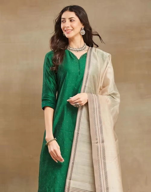 Beige Cotton Silk Blend Maheshwari Dupatta 4 Beige Cotton Silk Blend Maheshwari Dupatta