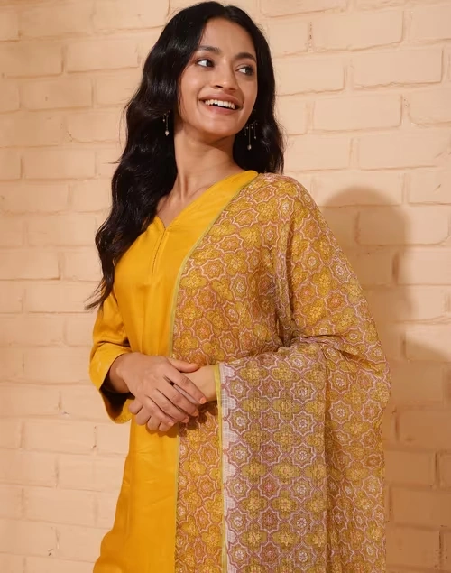 Green Cotton Silk Hand Block Printed Dupatta 4 Green Cotton Silk Hand Block Printed Dupatta