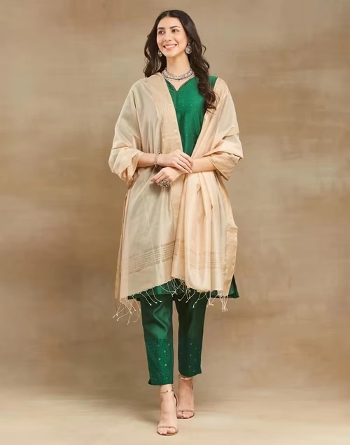 Beige Cotton Silk Blend Maheshwari Dupatta 3 Beige Cotton Silk Blend Maheshwari Dupatta