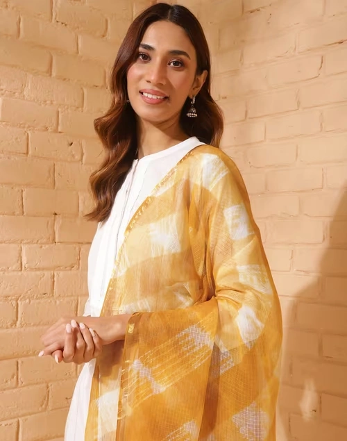 Mustard Cotton Silk Dupatta 4 Mustard Cotton Silk Dupatta