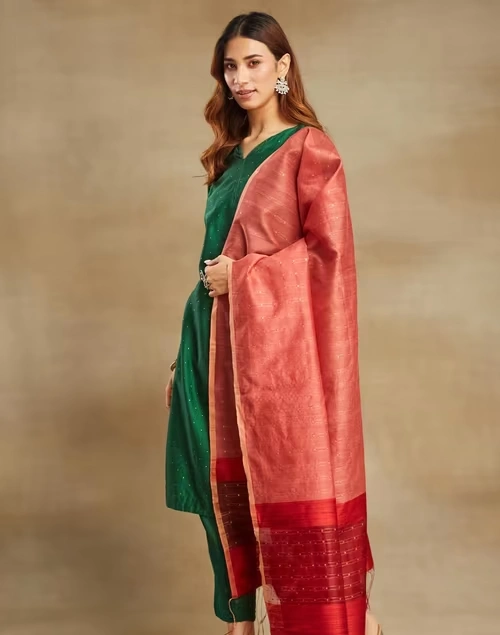 Pink Cotton Silk Blend Hand Woven Dupatta 3 Pink Cotton Silk Blend Hand Woven Dupatta