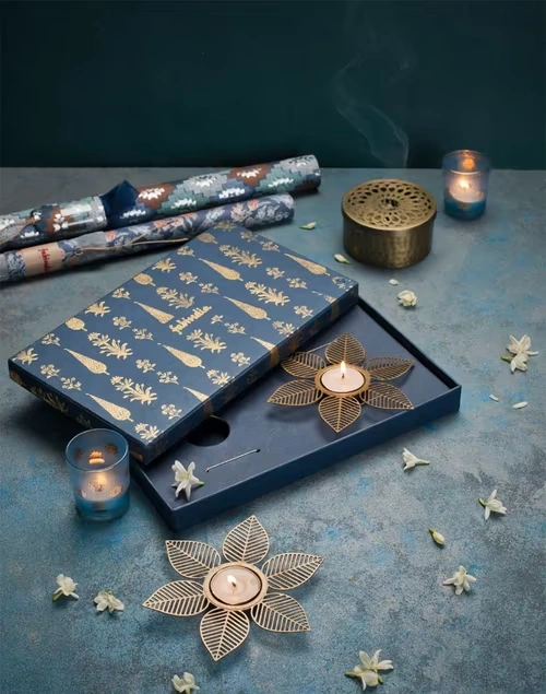 Brass Saroj T-Lite Holder Gift Set