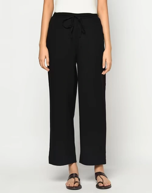 Black Cotton Ankle Length Casual Tapered Pant