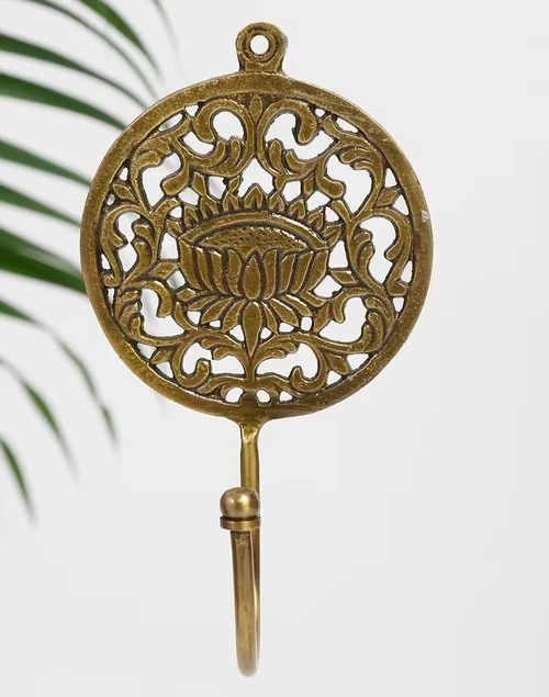 Antique Brass Yatan Metal Peg