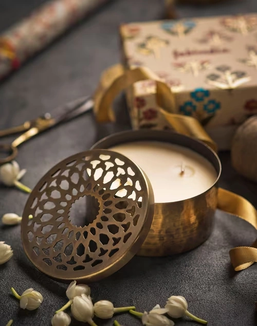 Brass Idris Candle Oakwood Fragrance Gift Set