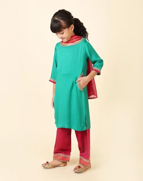 Green Viscose Blend Embroidered 3Pc Palazzo Set 3 Green Viscose Blend Embroidered 3Pc Palazzo Set