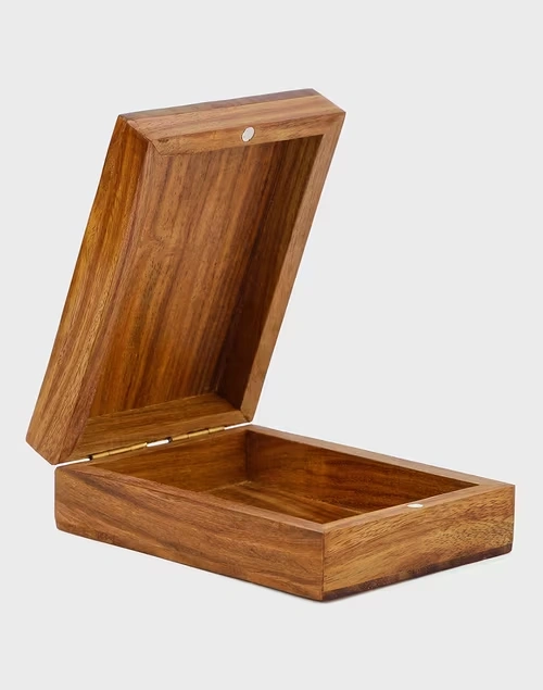 Brown Vivaram Wooden Box Playing Cards Set - Queen