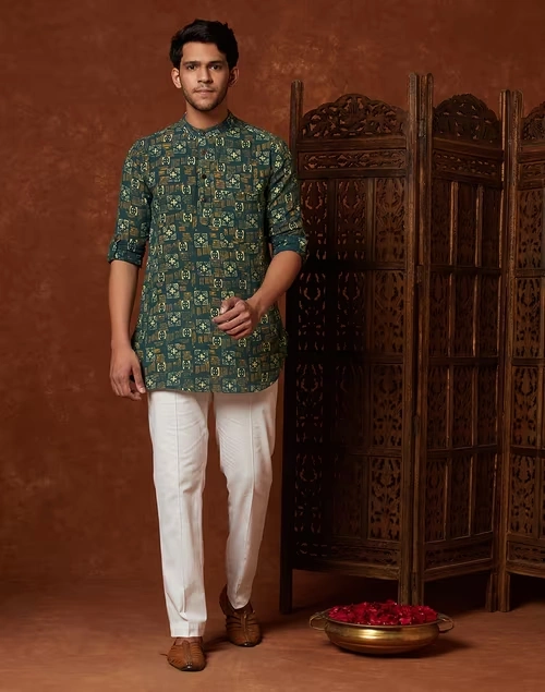 Green Cotton Printed Slim Fit Short Kurta
