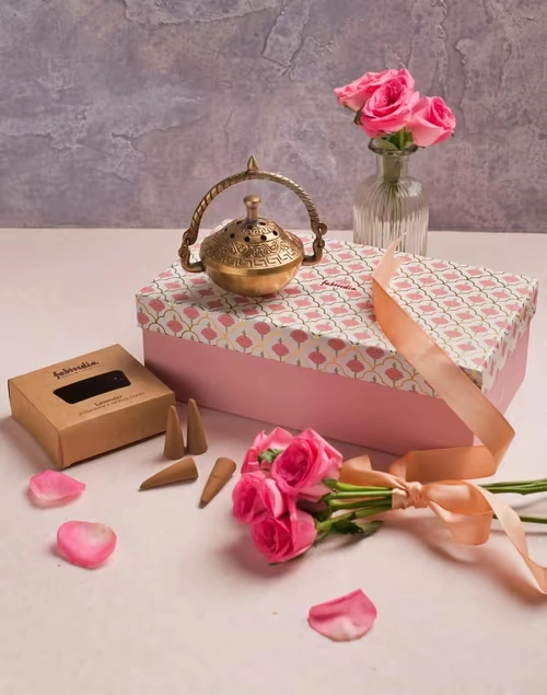 Brass Metal Casted Mehnoor Diffuser