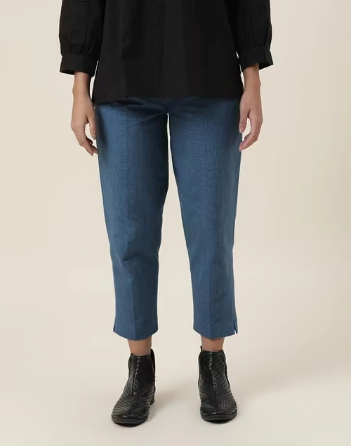 Blue Cotton Slim Fit Casual Cropped Pant