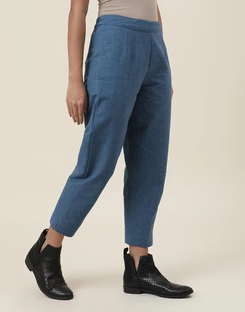 Blue Cotton Slim Fit Casual Cropped Pant