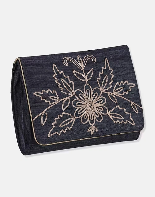 Black Clutch