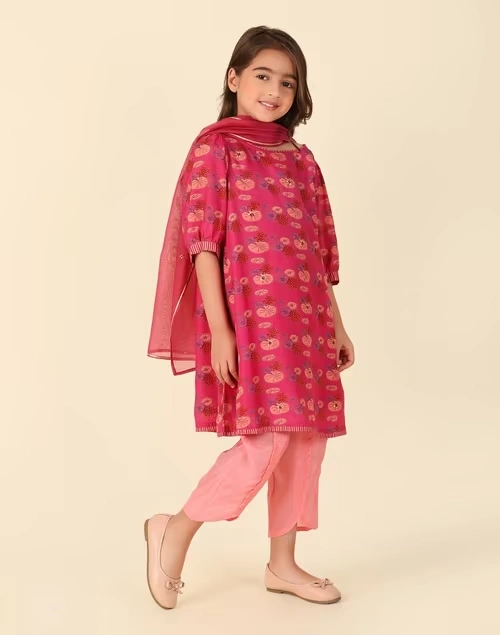 Pink Rayon Blend Printed 3Pc Salwar Set 3 Pink Rayon Blend Printed 3Pc Salwar Set